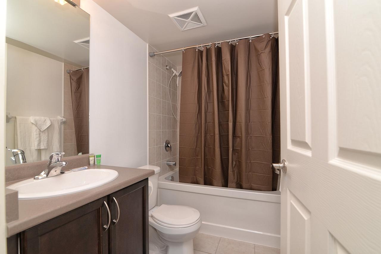 Napa Furnished Suites At Cn Tower & Maple Leaf Square Toronto Eksteriør bilde