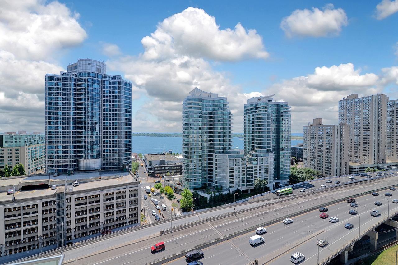 Napa Furnished Suites At Cn Tower & Maple Leaf Square Toronto Eksteriør bilde