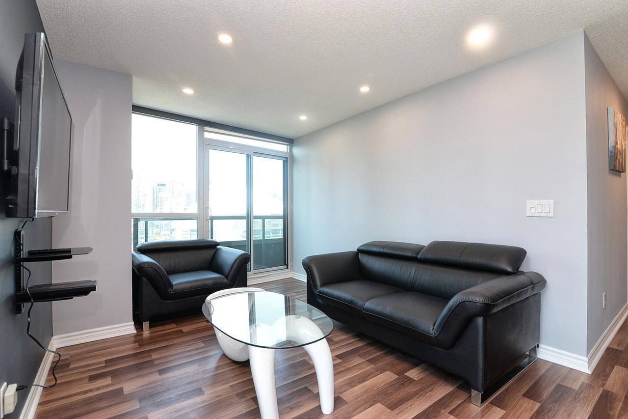 Napa Furnished Suites At Cn Tower & Maple Leaf Square Toronto Eksteriør bilde