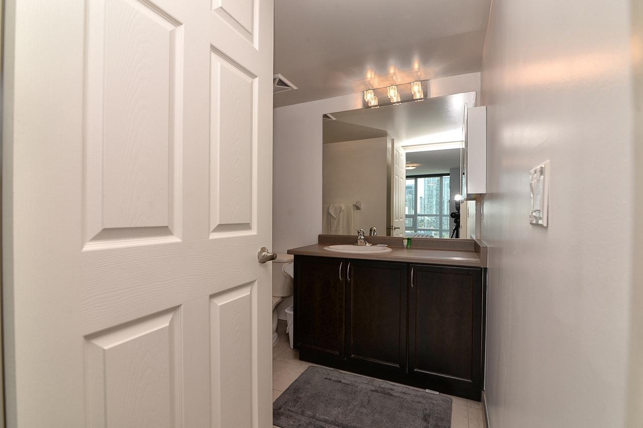 Napa Furnished Suites At Cn Tower & Maple Leaf Square Toronto Eksteriør bilde