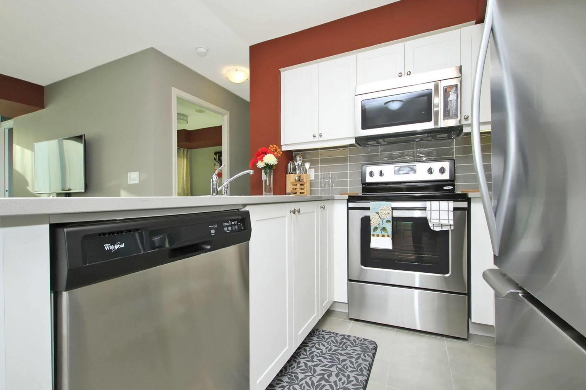 Napa Furnished Suites At Cn Tower & Maple Leaf Square Toronto Eksteriør bilde