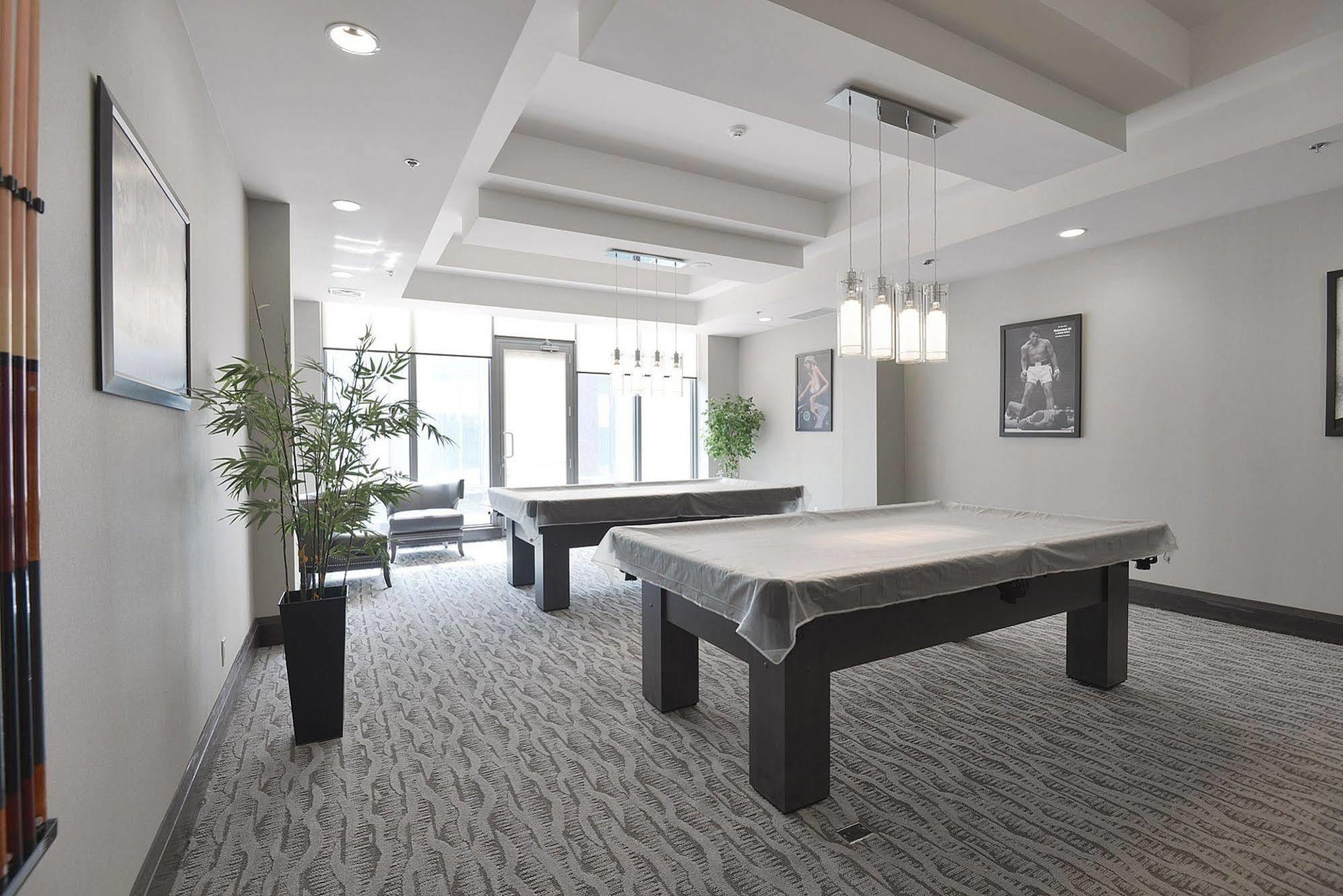 Napa Furnished Suites At Cn Tower & Maple Leaf Square Toronto Eksteriør bilde