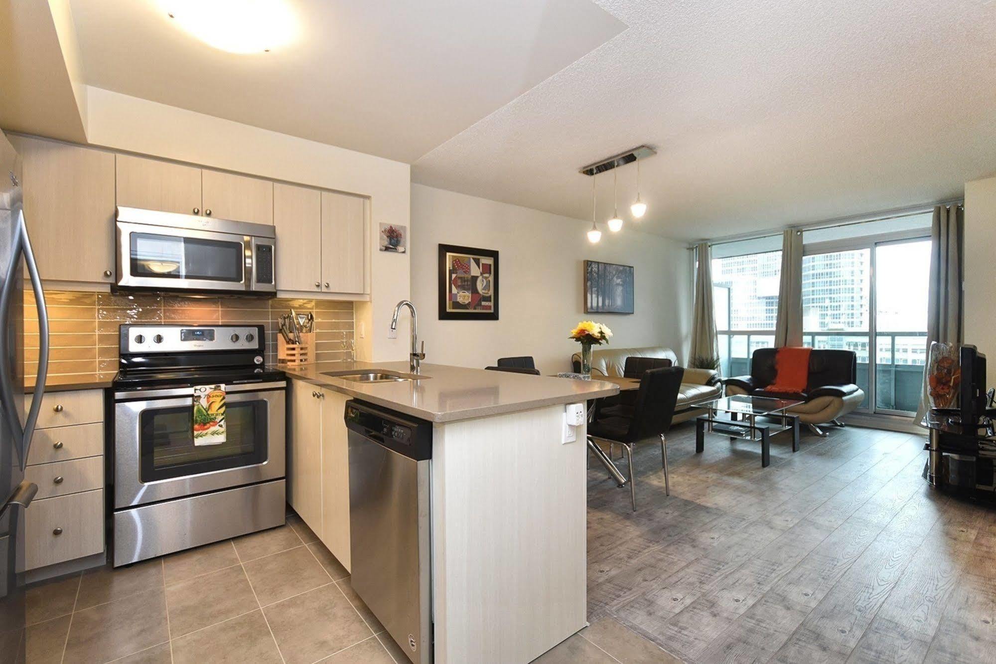Napa Furnished Suites At Cn Tower & Maple Leaf Square Toronto Eksteriør bilde