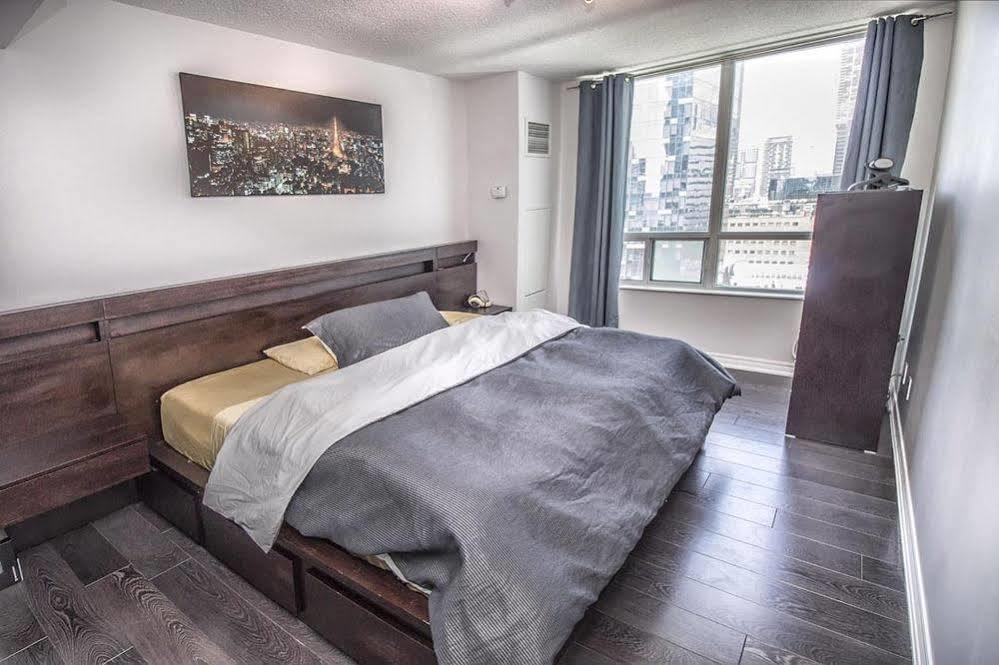 Napa Furnished Suites At Cn Tower & Maple Leaf Square Toronto Eksteriør bilde